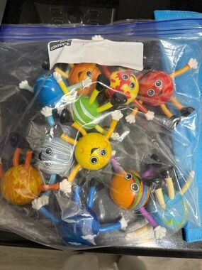 Bendable Planet Character Toy Set - Assorted Bright Colors 11 pieces